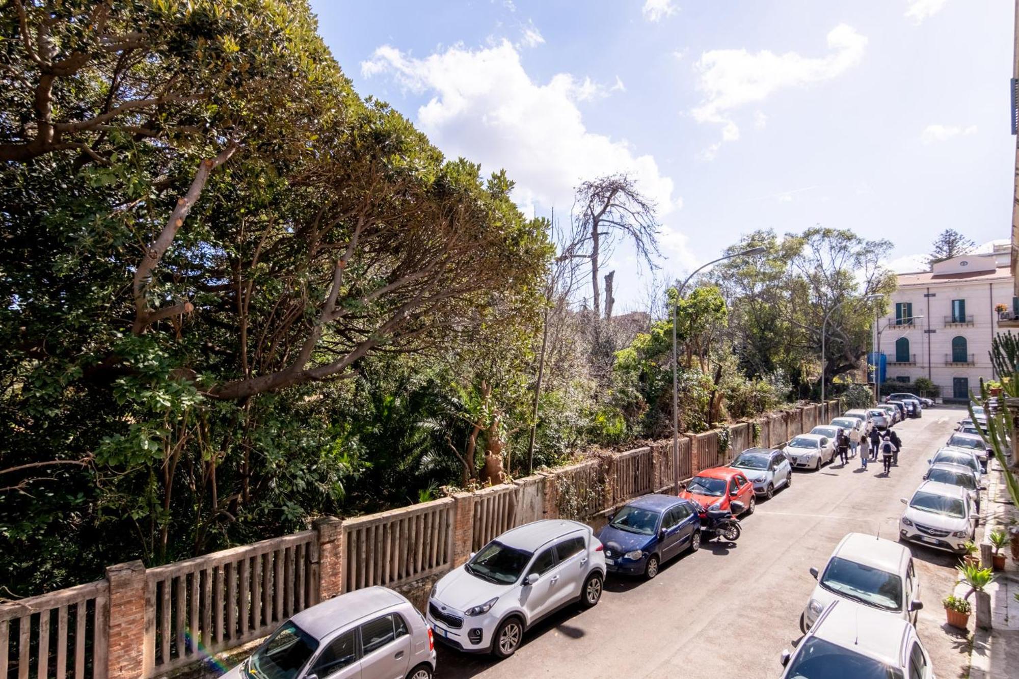 La Dimora Del Conte, Immersa Nel Verde In Centro Citta ปาแลร์โม ภายนอก รูปภาพ